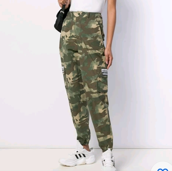Adidas Originals Track Pants High Waist Fashion Leisure Pants Camouflage - Picture 2 of 16